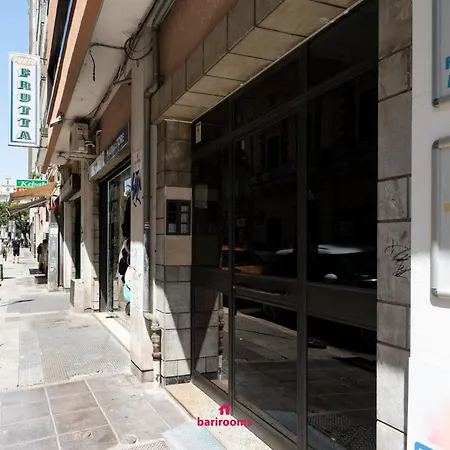 Barirooms - Flat 25 バーリ